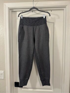 Athleta Venice Charcoal Gray Pull-On Joggers